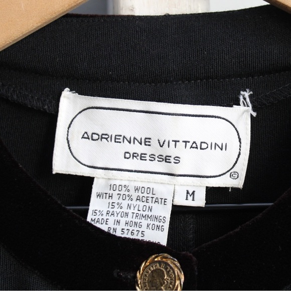 Adrienne Vittadini VTG Black Collarless Velvet Trim Cropped Blazer Size Medium - Picture 3 of 5